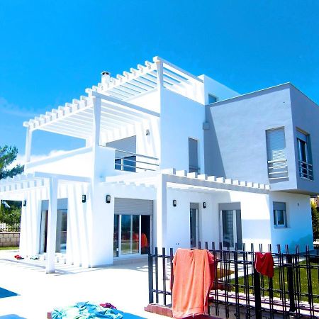Luxury Villa With Amazing View, Cesme Exterior photo