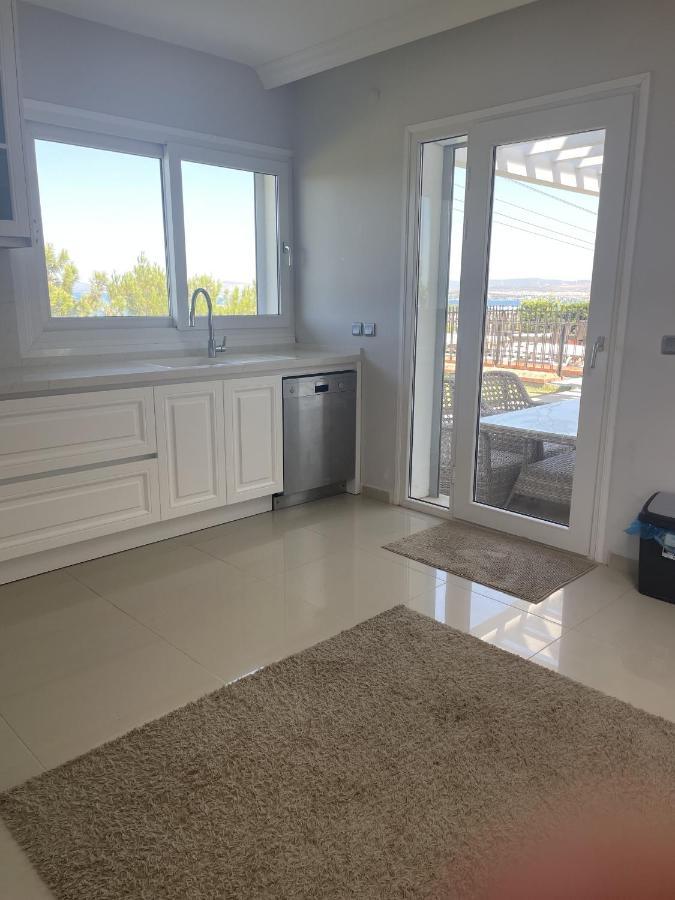 Luxury Villa With Amazing View, Cesme Exterior photo